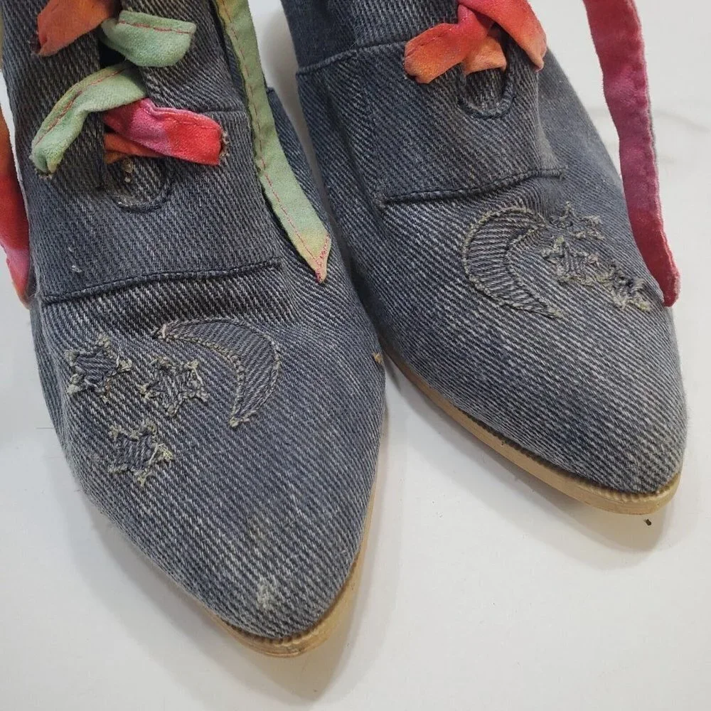 YRU AURA LO Womens Boots Size‎ 8 Blue Denim Festival Colorful Stars Quirky